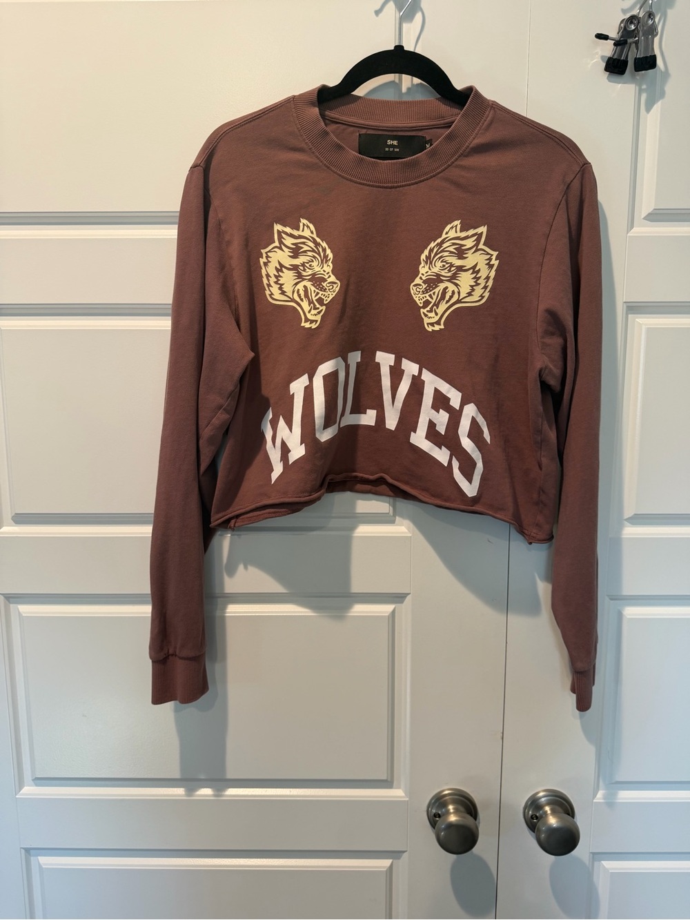 Darc Sport SHE Wolves Brown Cropped Long Sleeve 99 of 500 Women’s Size Medium